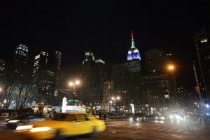 Empire State binasının ışıkları So&ccedil;i i&ccedil;in yandı