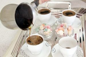 Tiryakilik 150 milyon dolarlık &ccedil;ay kahve ithalatı yaptırdı