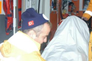 Kıskan&ccedil; eşe koca dayağı