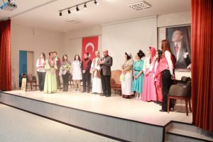 UEDAŞ Tiyatro Topluluğu perdesini a&ccedil;tı