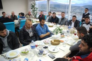 Refik Yılmaz Gemlikspor'luları yemekte ağırladı
