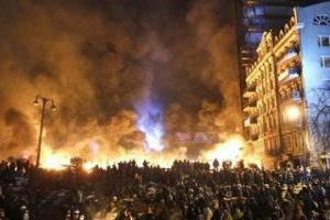 AB'den Ukrayna h&uuml;k&uuml;metine uyarı