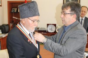 Yenişehirli Kore Gazisine "Barış B&uuml;y&uuml;kel&ccedil;isi" unvanı verildi