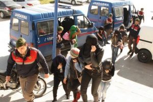 Eğlence mekanlarına konsomatris operasyonu