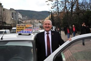 "&Ccedil;&ouml;z&uuml;m diye dayatılan projeler Bursa'nın sırtına k&uuml;lfet oldu"