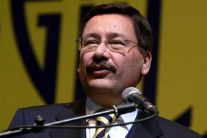 MHP &ouml;nerdi Melih G&ouml;k&ccedil;ek kabul etti