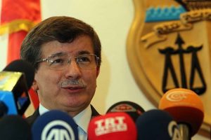 Tunus'ta yaşananlar &uuml;lkeyi bir &uuml;mit ışığı haline getirdi