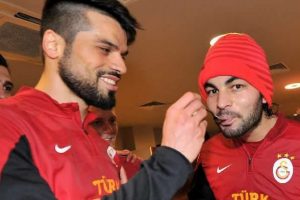 Sel&ccedil;uk İnan'a s&uuml;rpriz doğum g&uuml;n&uuml;