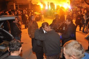 Bayrak'a coşkulu karşılama...