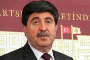 Altan Tan: R&uuml;şvet de alıyorlar selam da!