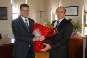Arif Bayrak'tan Kaymakam &Ccedil;ift&ccedil;i'ye ziyaret