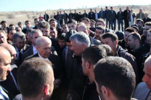 İşten &ccedil;ıkarılan iş&ccedil;iler, Bah&ccedil;eli'ye dert yandı