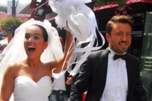 Eşimden &ccedil;ok severek ayrılıyorum