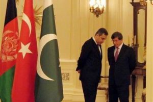 K&ouml;şk'te zirve i&ccedil;inde zirve