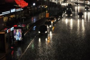 Yağmur vatandaşlara zor anlar yaşattı