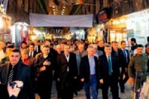 Alevi dedeleri Hz. Ali t&uuml;rbesini ziyaret etti