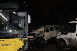 Yağmur zincirleme kazaya neden oldu