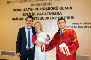 Bug&uuml;n Bursa'da 15 dakikada bir nikah kıyılıyor