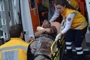 Elini beton mikserine kaptıran iş&ccedil;inin eli koptu!