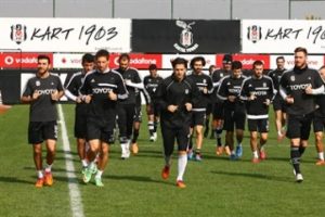 Beşiktaş hazırlıklarını s&uuml;rd&uuml;rd&uuml;