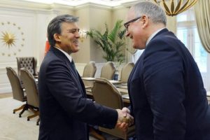 G&uuml;l, Hollanda Dışişleri Bakanını kabul etti