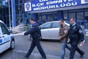 Sahte altın dolandırıcılığına bir tutuklama