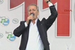 Eski Bakan &Ccedil;ağlayan Mersin'de konuştu