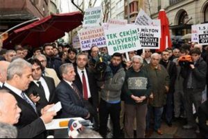 L&uuml;bnan'da yeni h&uuml;k&uuml;met kuruldu