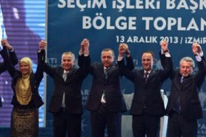 Ak Parti'den 'adaylarım yolda değişmesin' &ouml;nlemi
