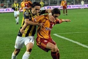 Fenerbah&ccedil;e zirvede yalnız bırakılmak isteniyor