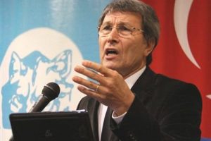 G&ouml;k&ccedil;ek, tarih bilmiyor tepkisi