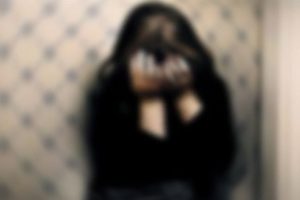 5 yaşındaki kız &ccedil;ocuğunu oral sekse zorladı