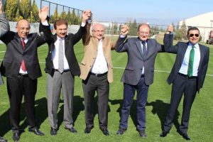 Tekden Denizlispor'da eski başkanlardan birlik mesajı