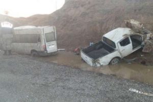 &Ouml;ğrenci servisi kaza yaptı: 20 yaralı