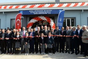 B&uuml;y&uuml;kşehir'den eğitime bir spor salonu daha