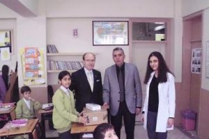 Lale Kemal Kılı&ccedil; İlkokulu projeksiyon cihazına kavuştu