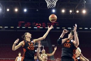 Galatasaray Polonya'da moral arıyor
