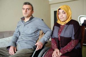 10 yıldan beri tekerlekli sandalyeye mahkum yaşıyor