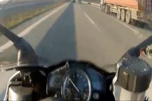Bursalı gen&ccedil; 299 kilometre hızla &ouml;l&uuml;me meydan okudu