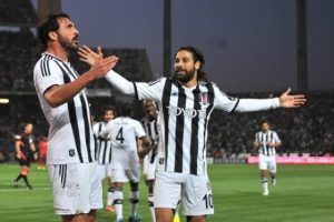Beşiktaş'ın derbi kozları Almeida ve Olcay