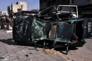 Otomobili kağıda d&ouml;nd&uuml;ren kaza can aldı