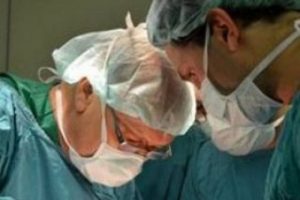 T&uuml;rk cerrahlarının akciğer ameliyatında b&uuml;y&uuml;k başarısı