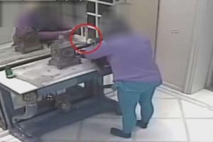 İş adamının evindeki soygun kamerada