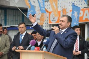 "Ey CHP sen hep susuz bıraktın milleti"