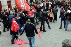 AK Partililerle CHP'liler arasında kavga