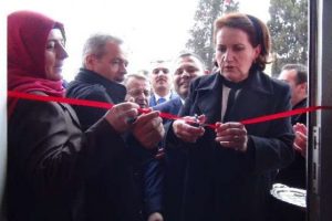 Meral Akşener, se&ccedil;im b&uuml;rosu a&ccedil;ılışına katıldı