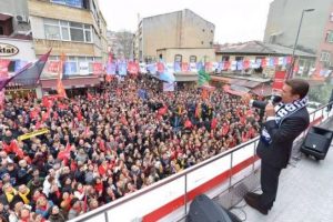 ''İstanbul'da da yeni y&uuml;zlere ihtiya&ccedil; var''