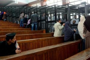 Mursi taviz vermedi: Mahkemenizi tanımıyorum
