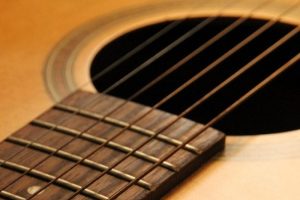 İT&Uuml;'l&uuml; gitaristin b&uuml;y&uuml;k başarısı