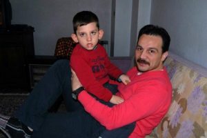 Dizi oyuncusu, otizmli oğlu i&ccedil;in yeni yaşam kurdu